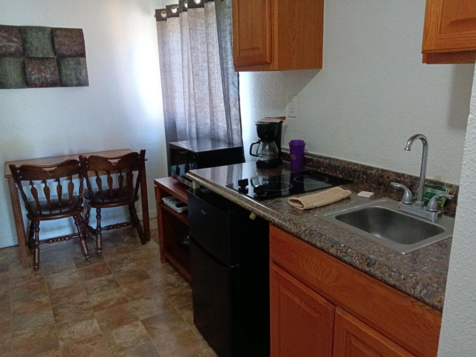 Ans Inn & Suites Winchester Esterno foto