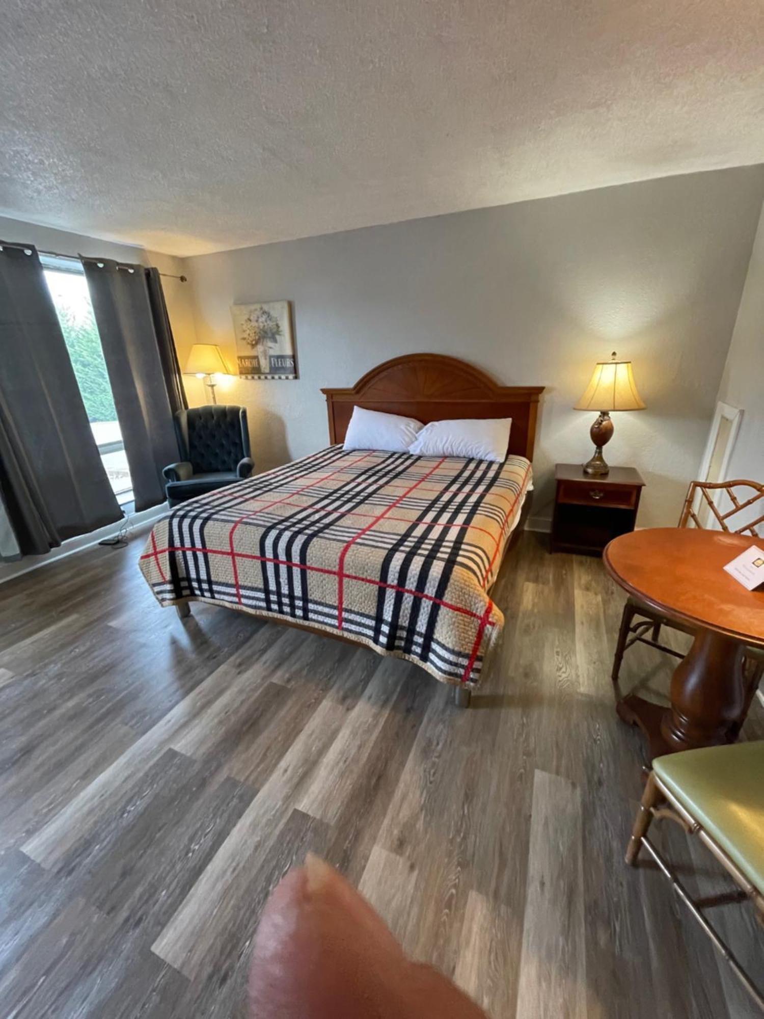 Ans Inn & Suites Winchester Esterno foto